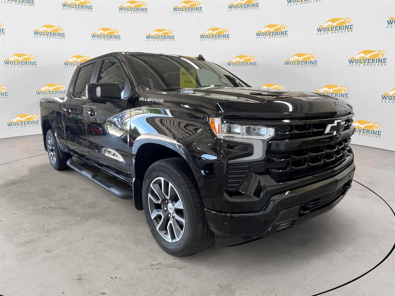 Chevrolet Silverado 1500 RST Crew Cab 4WD 2024