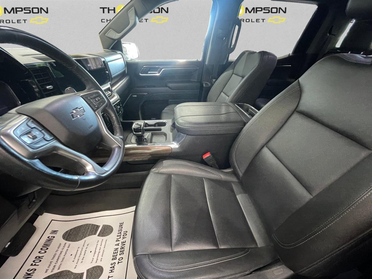 Chevrolet Silverado 1500 RST Crew Cab 4WD 2024