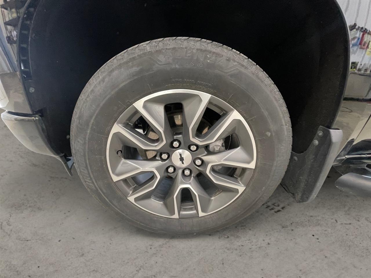 Chevrolet Silverado 1500 RST Crew Cab 4WD 2024