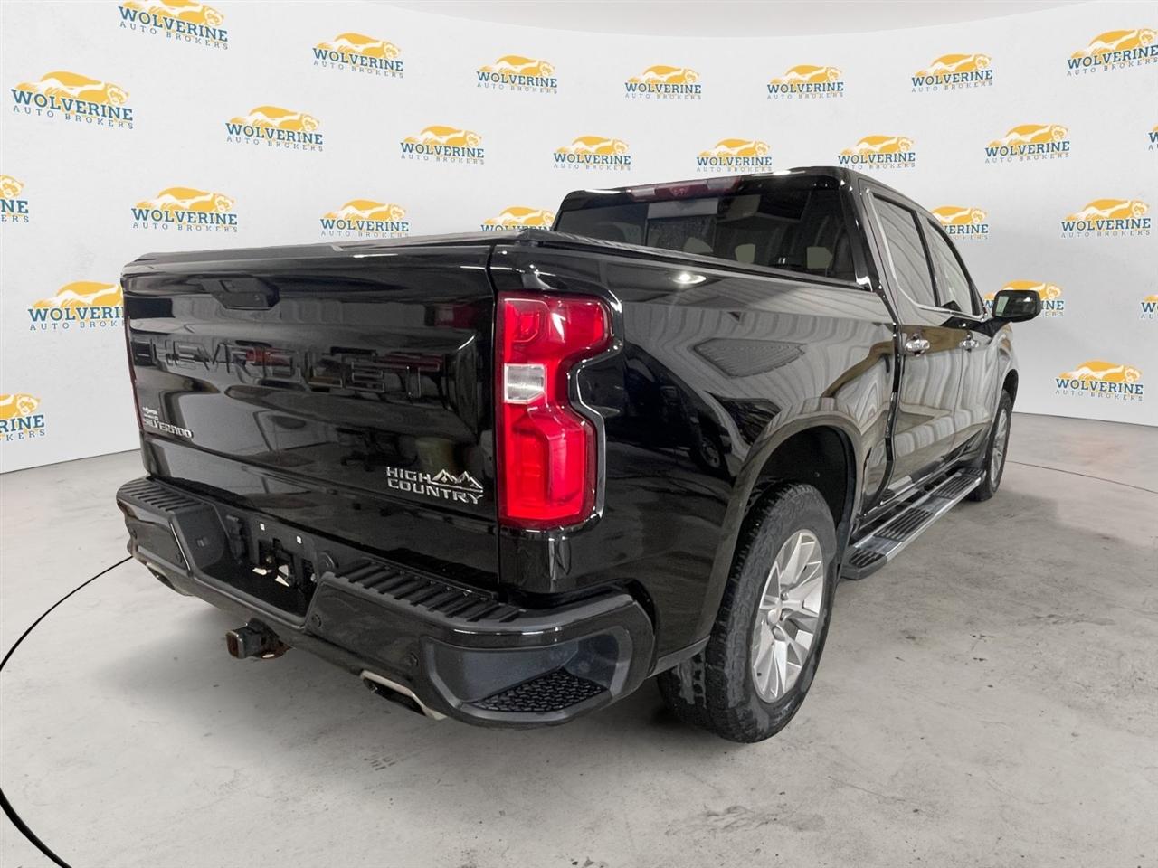 Chevrolet Silverado 1500 High Country Crew Cab 4WD 2021