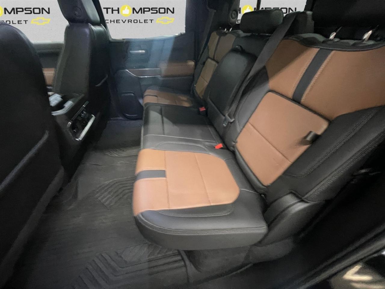 Chevrolet Silverado 1500 High Country Crew Cab 4WD 2021