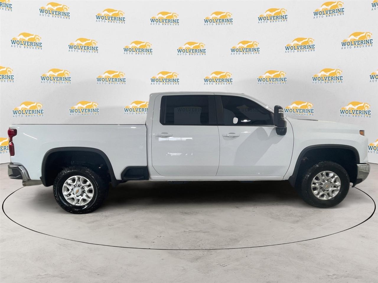 Chevrolet Silverado 3500HD LT Crew Cab 4WD 2024