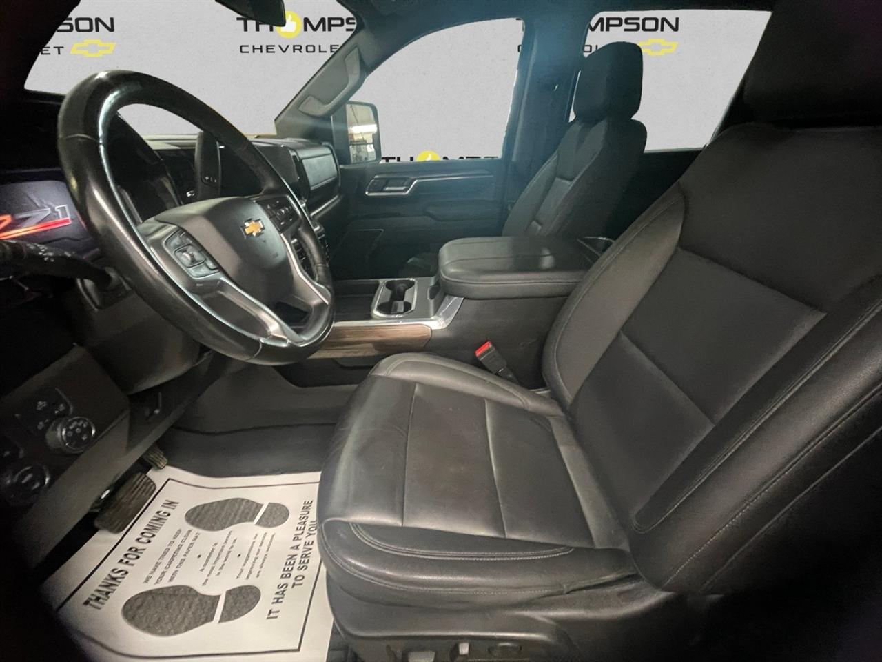Chevrolet Silverado 3500HD LT Crew Cab 4WD 2024