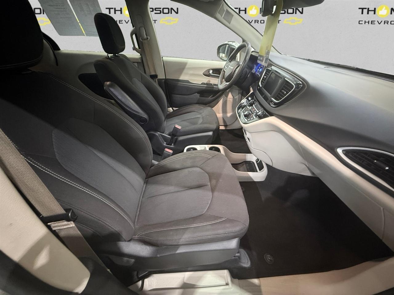 Chrysler Voyager LX 2023