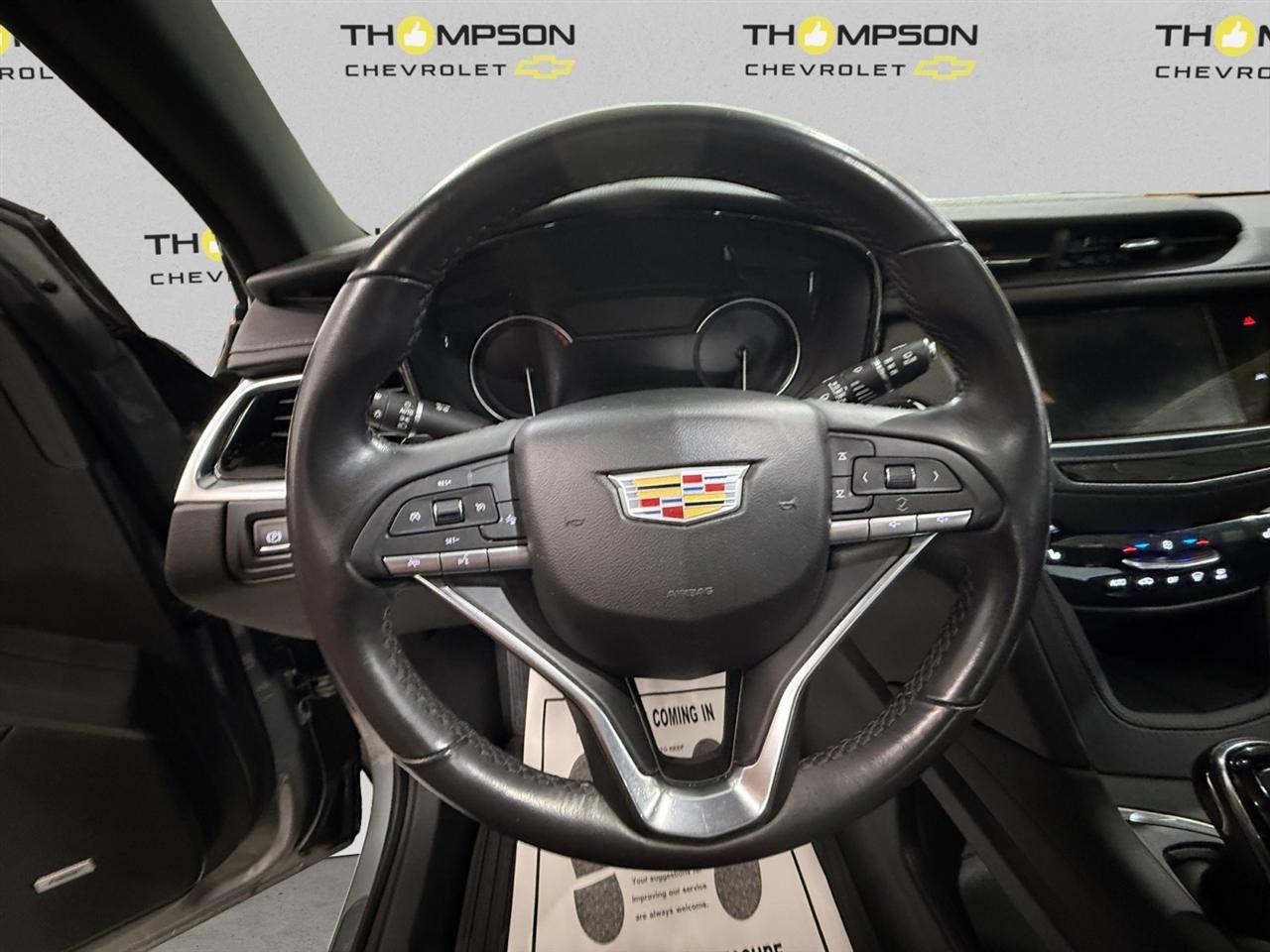 Cadillac XT6 Luxury AWD 2024