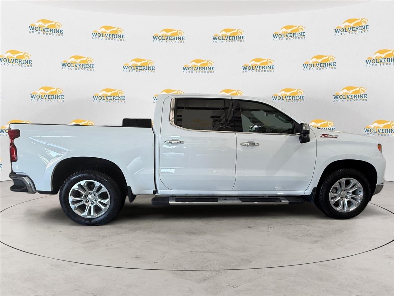 Chevrolet Silverado 1500 LTZ Crew Cab 4WD 2023
