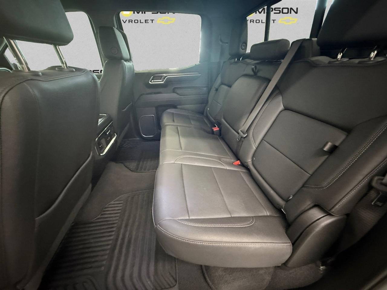 Chevrolet Silverado 1500 LTZ Crew Cab 4WD 2023