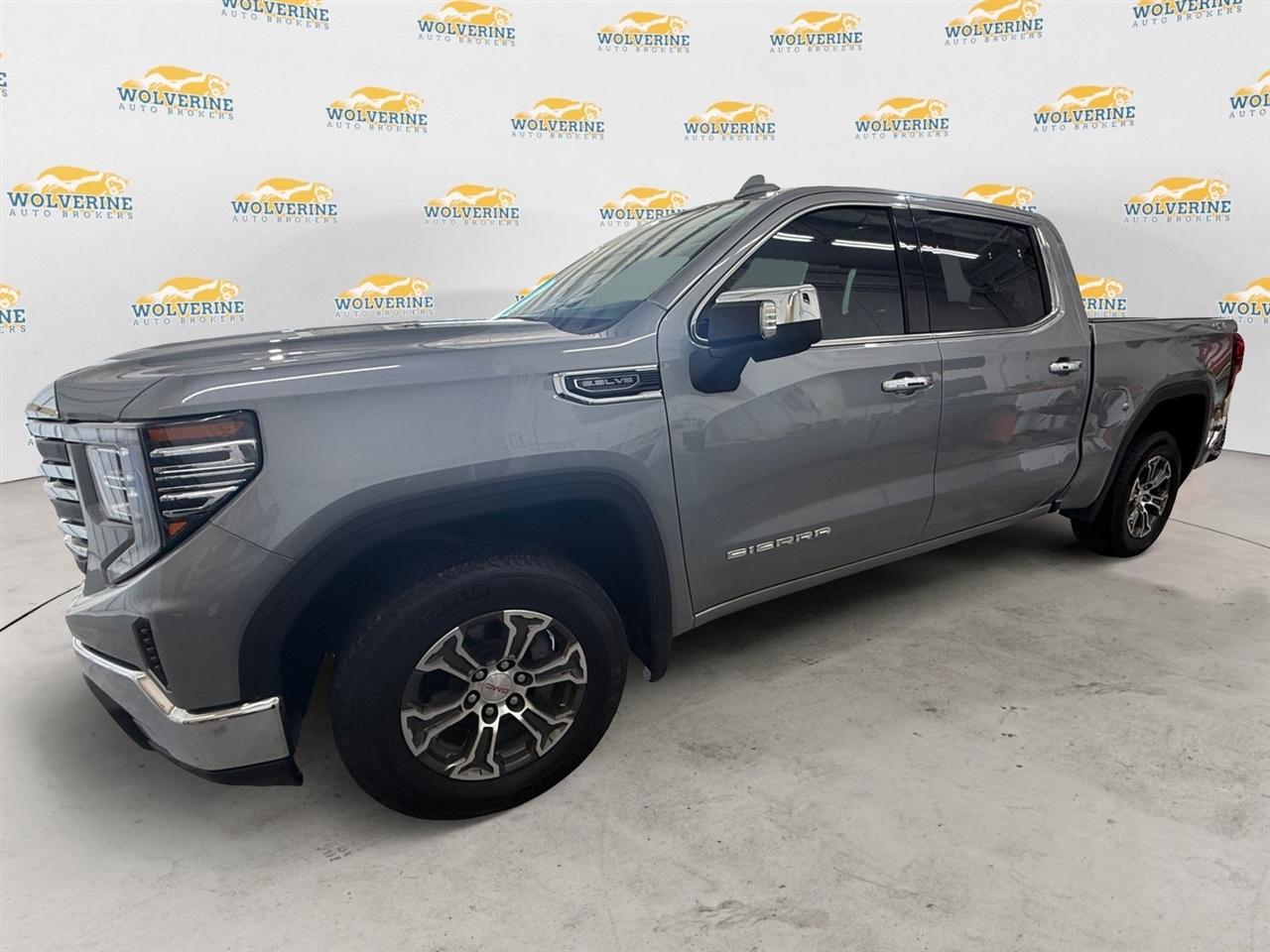 GMC Sierra 1500 SLT Crew Cab 4WD 2025