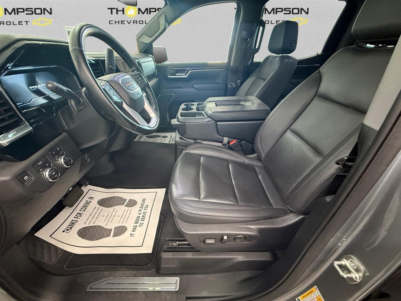 GMC Sierra 1500 SLT Crew Cab 4WD 2025