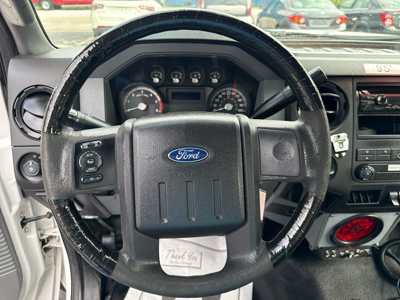 Ford Super Duty F-550 DRW 2WD Reg Cab 141" WB 60" CA XLT 2011