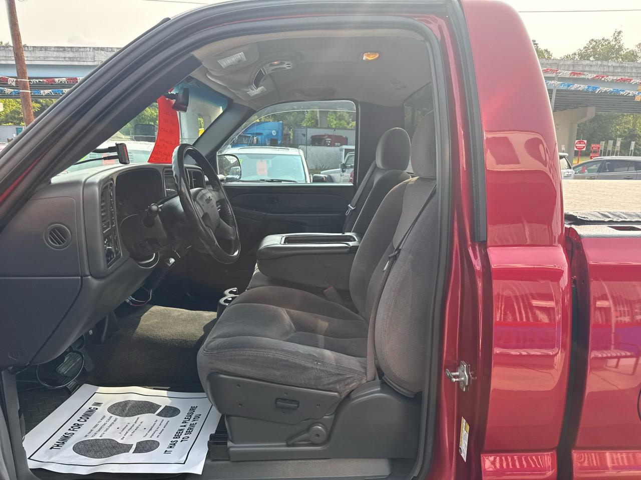 GMC Sierra 1500 Reg Cab 133.0" WB 4WD SLE 2005