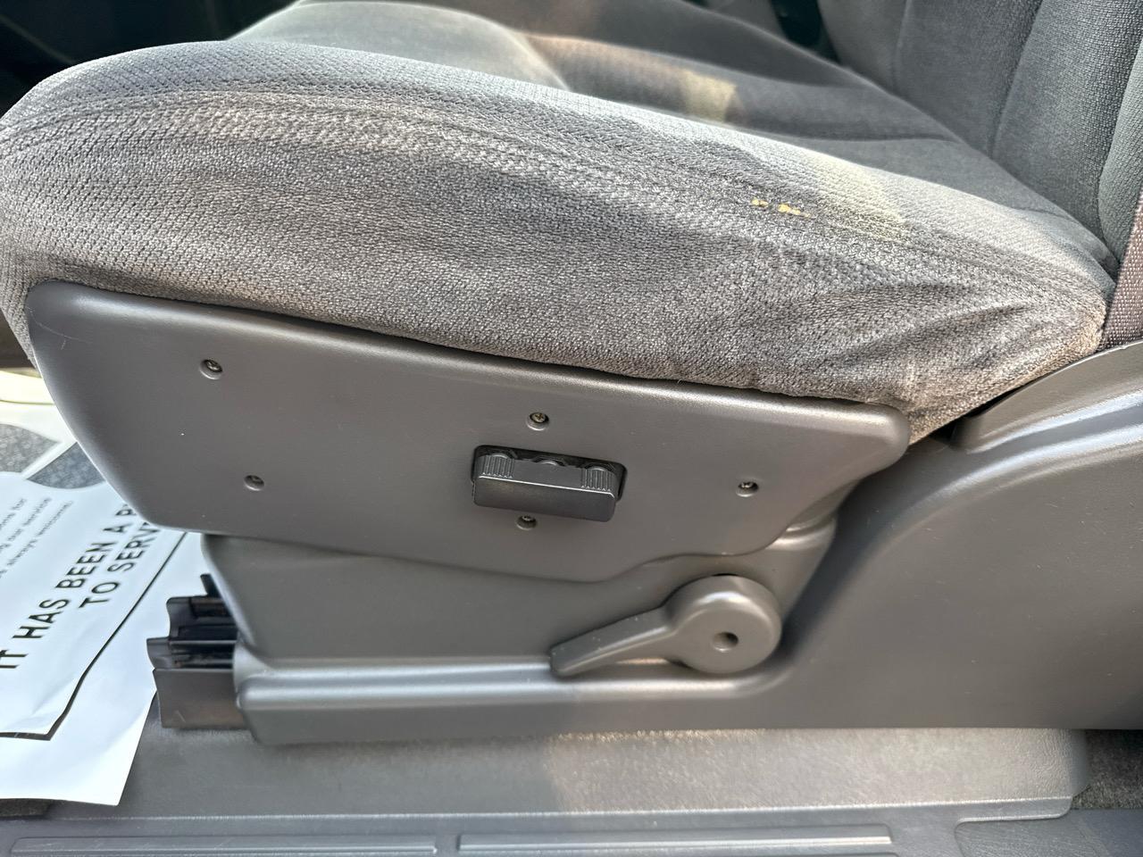 GMC Sierra 1500 Reg Cab 133.0" WB 4WD SLE 2005