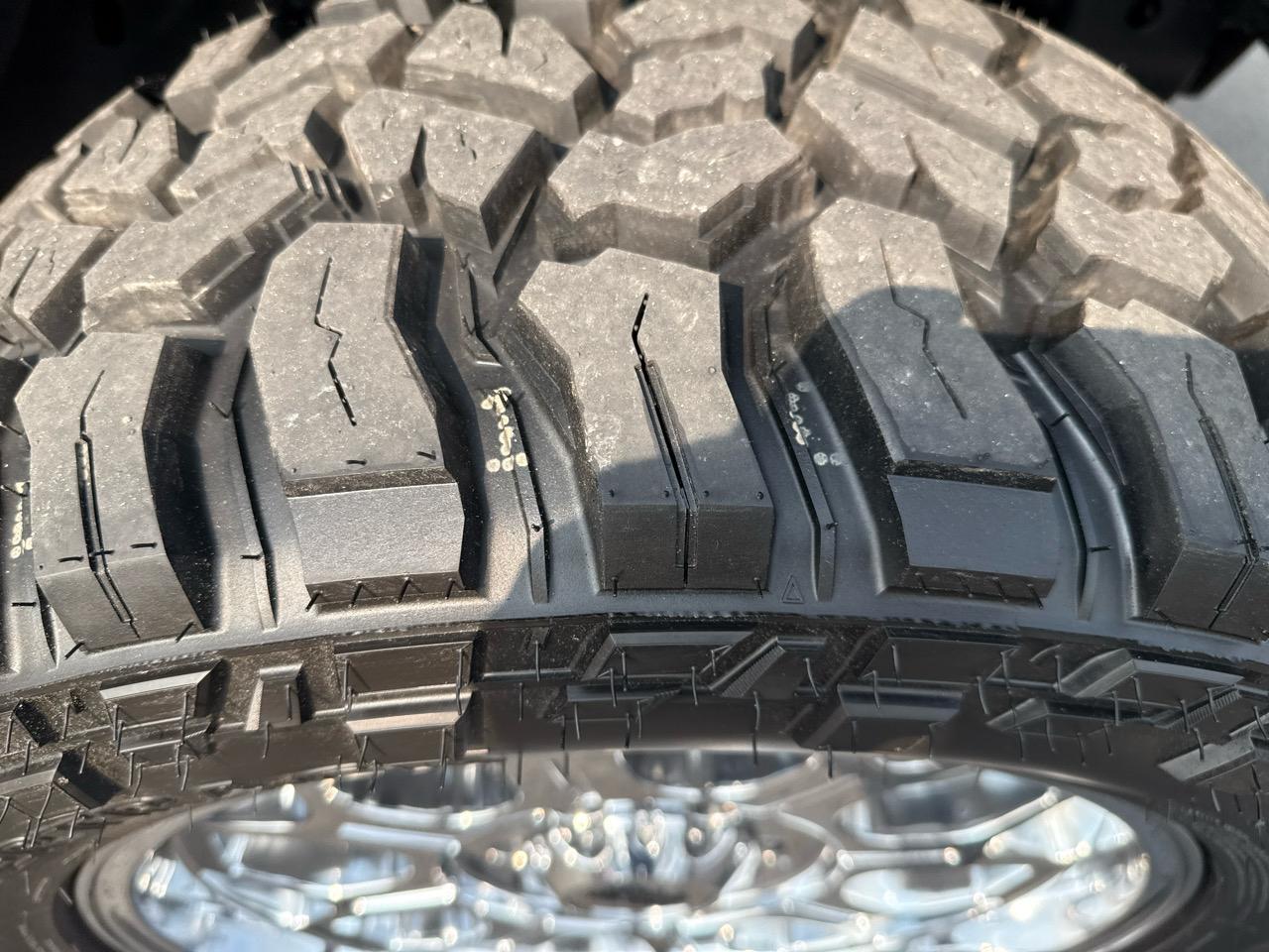 GMC Sierra 1500 Reg Cab 133.0" WB 4WD SLE 2005