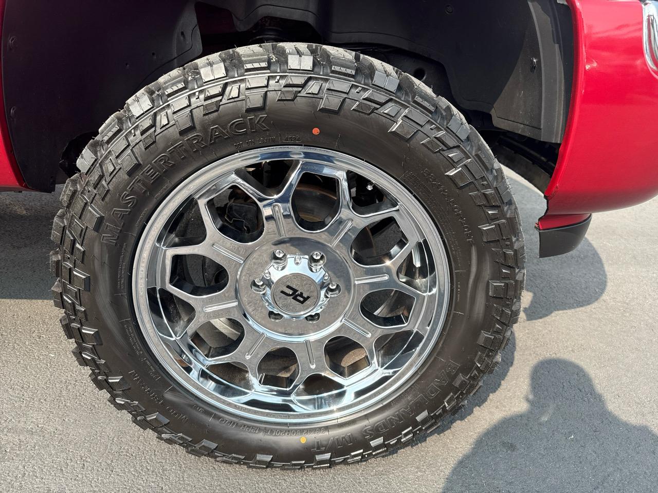 GMC Sierra 1500 Reg Cab 133.0" WB 4WD SLE 2005