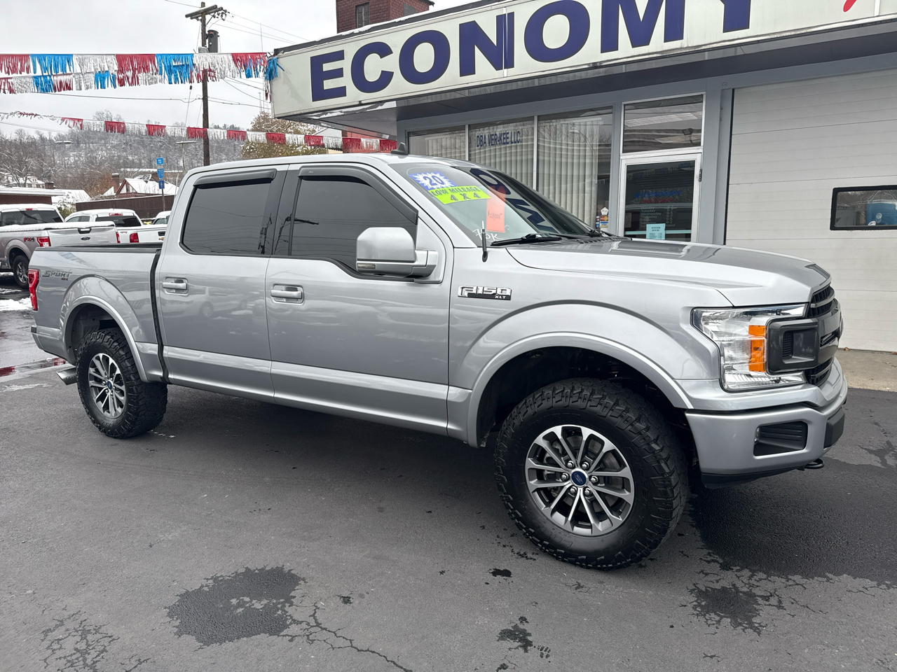 2020 Ford F-150 4WD SuperCab 145" XLT