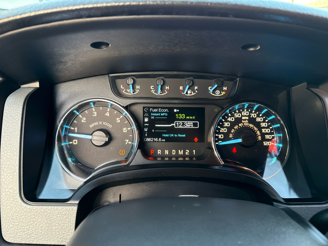 Ford F-150 4WD SuperCrew 145" XLT 2012