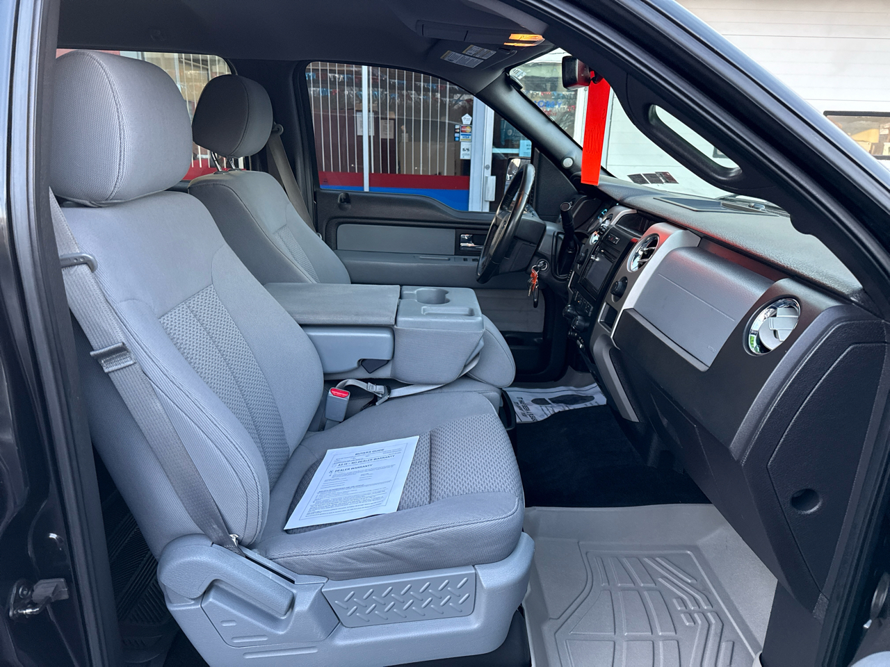 Ford F-150 4WD SuperCrew 145" XLT 2012