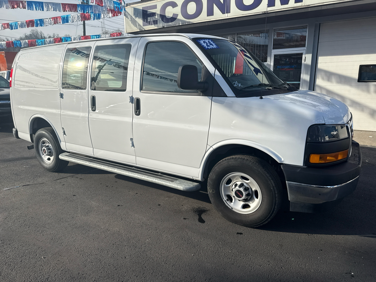2024 GMC Savana Cargo Van RWD 2500 135"