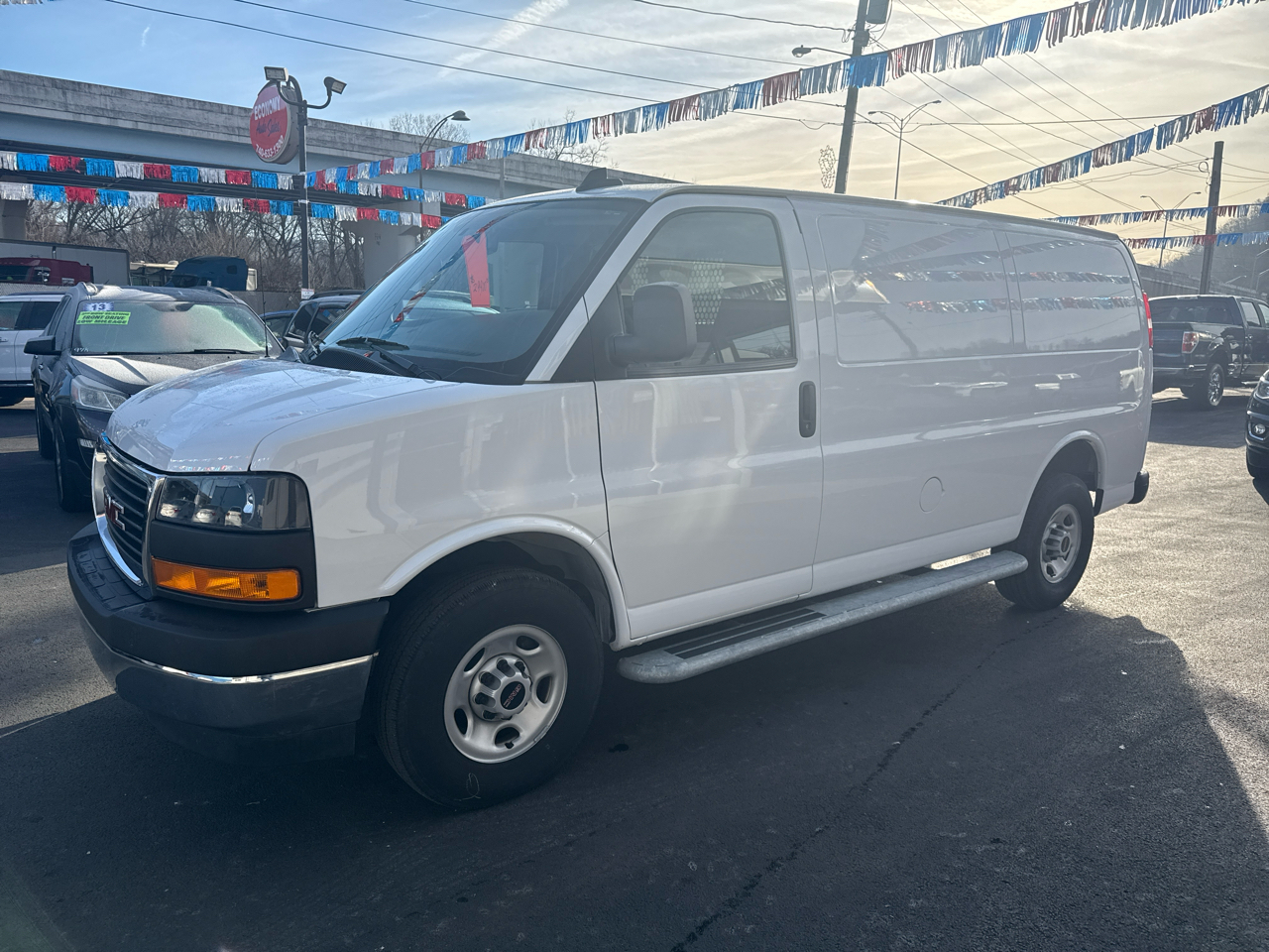 GMC Savana Cargo Van RWD 2500 135" 2024