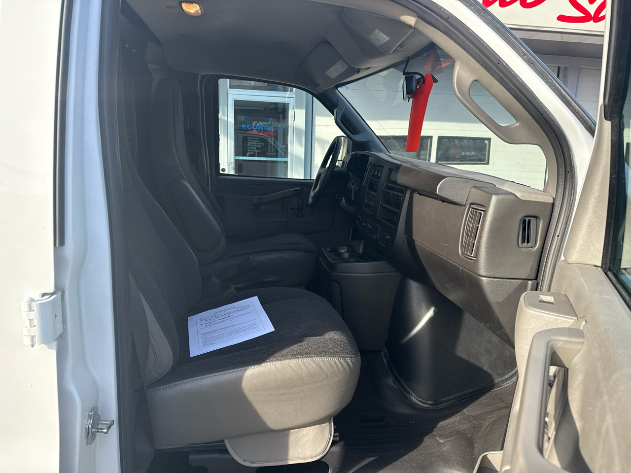 GMC Savana Cargo Van RWD 2500 135" 2024