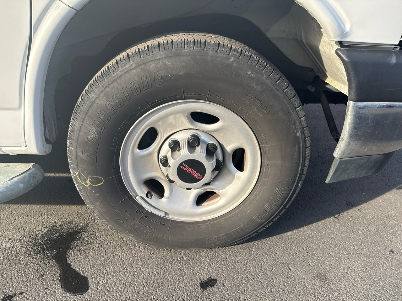 GMC Savana Cargo Van RWD 2500 135" 2024