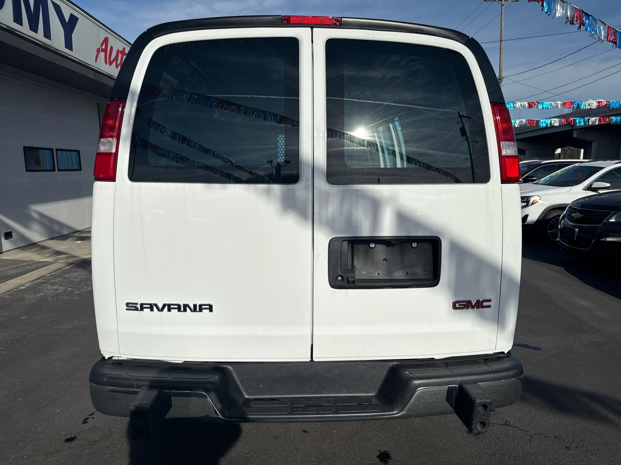 GMC Savana Cargo Van RWD 2500 135" 2024