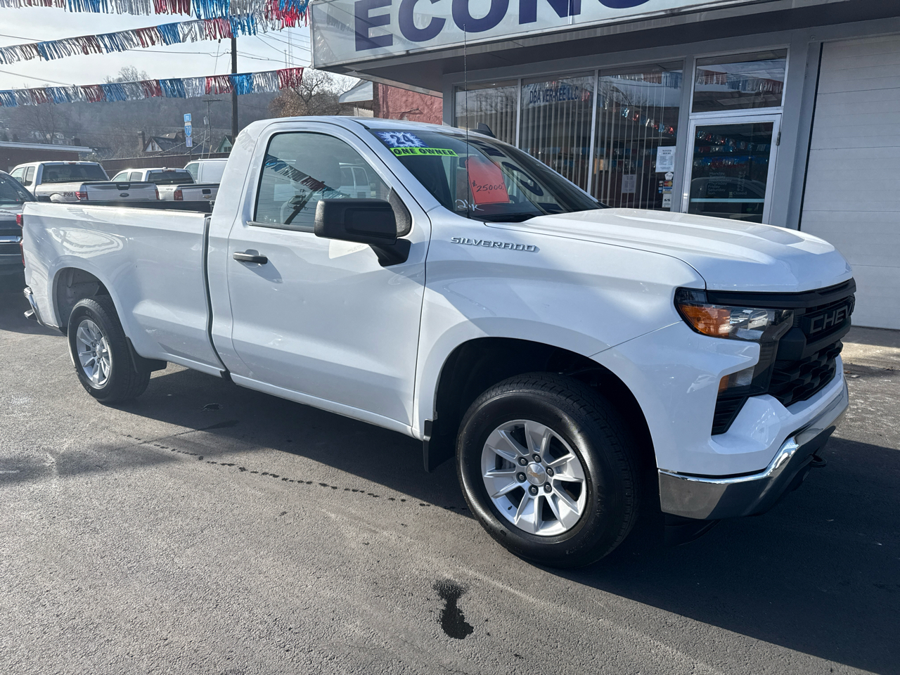 2024 Chevrolet Silverado 1500 2WD Reg Cab 140" Work Truck