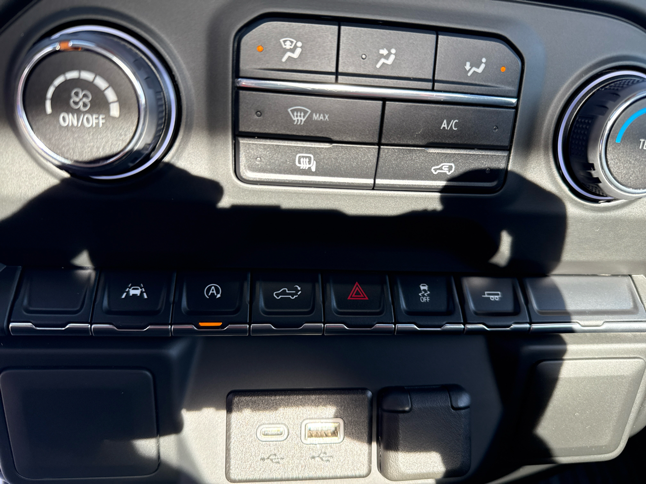 Chevrolet Silverado 1500 2WD Reg Cab 140" Work Truck 2024