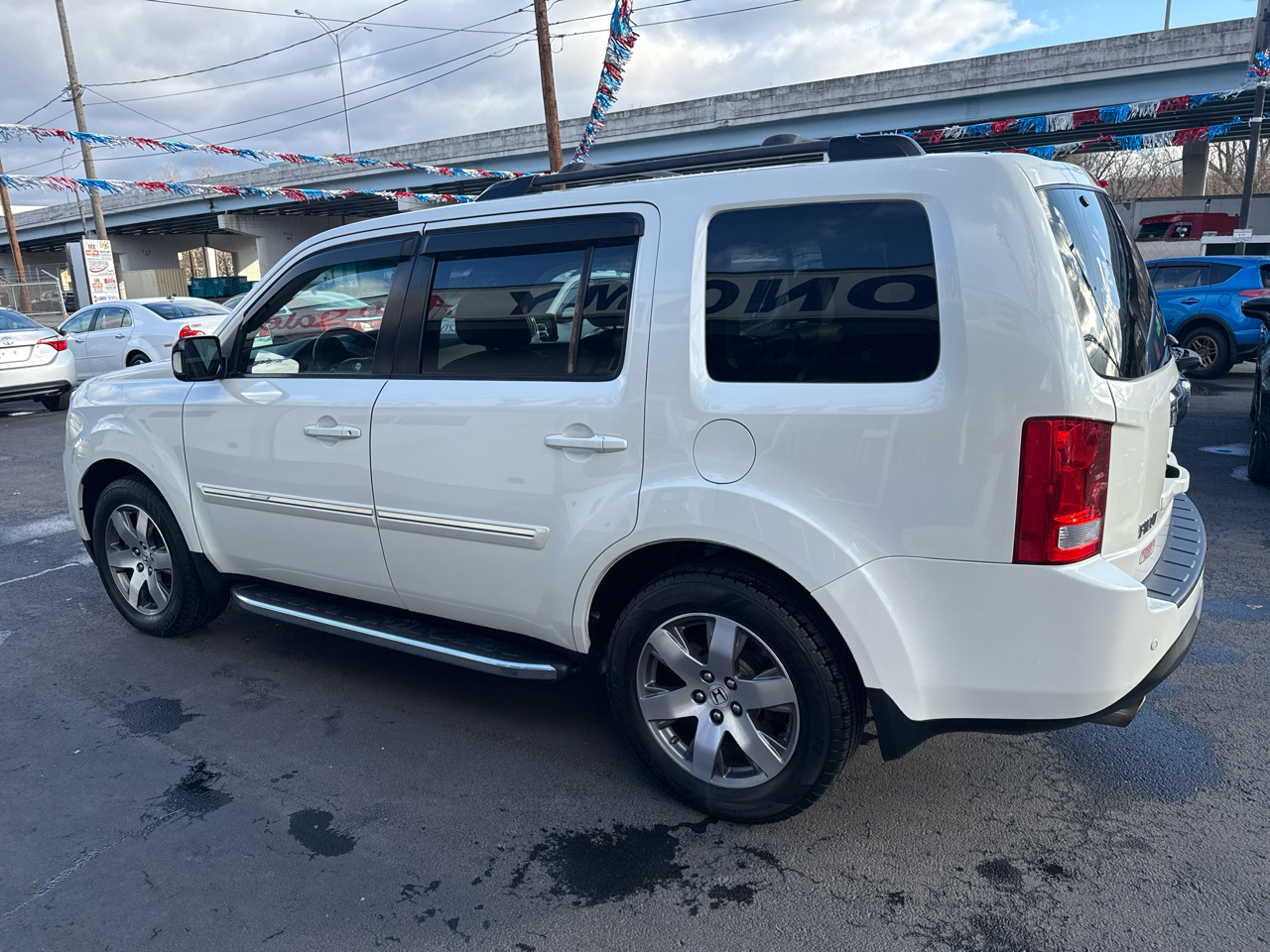Honda Pilot 4WD 4dr Touring w/RES & Navi 2015