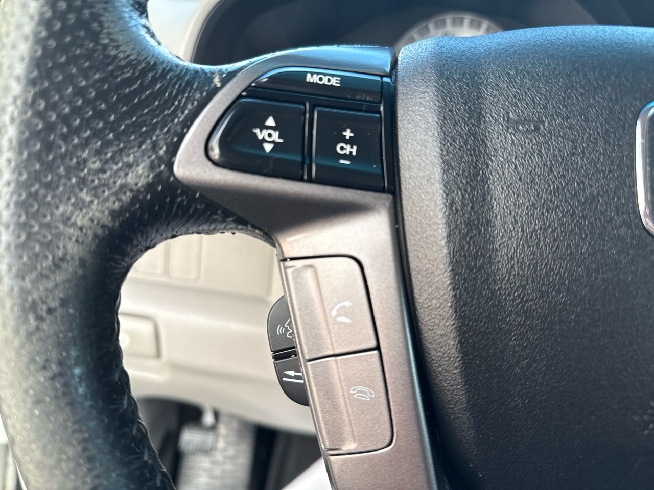 Honda Pilot 4WD 4dr Touring w/RES & Navi 2015