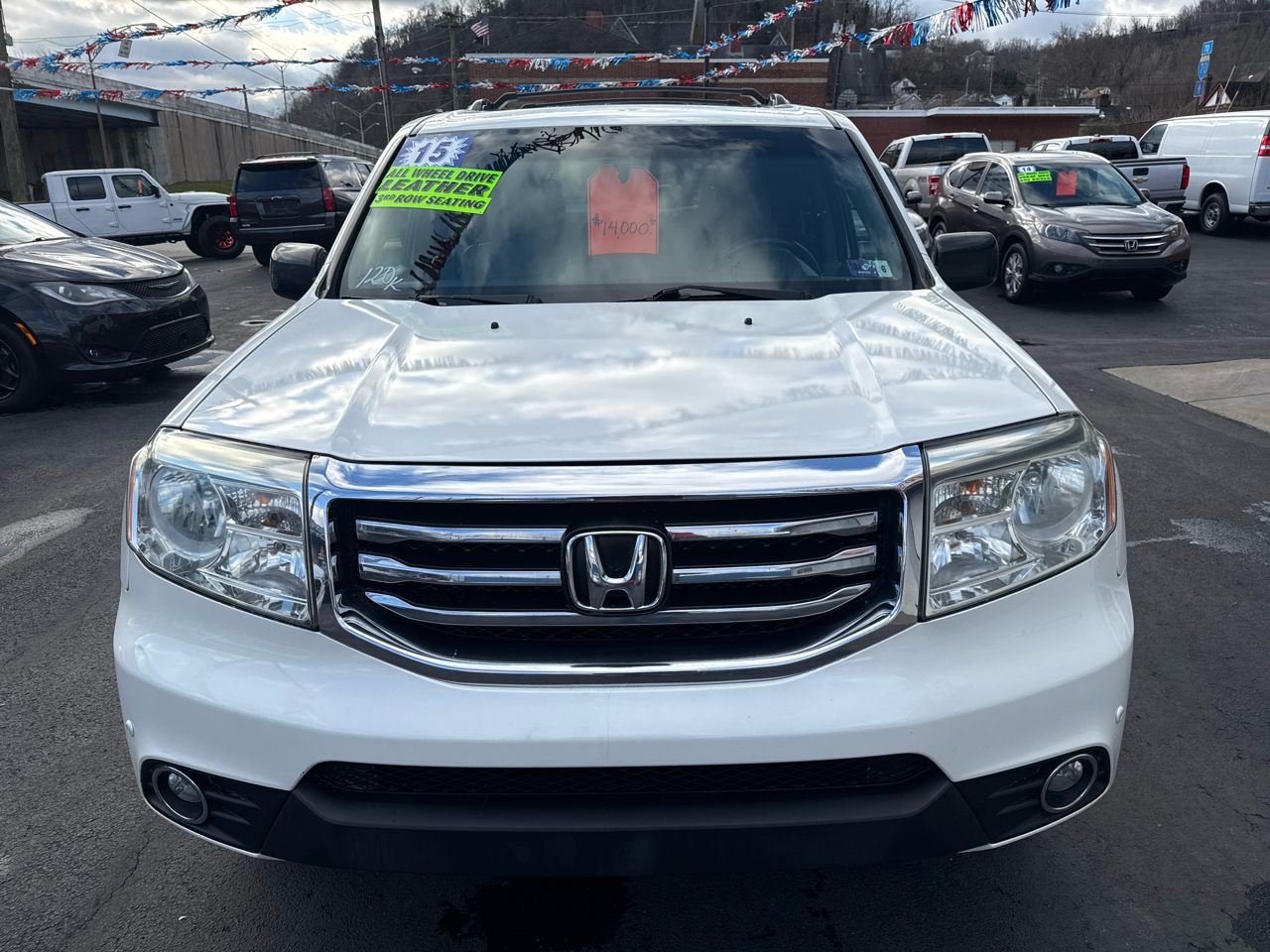Honda Pilot 4WD 4dr Touring w/RES & Navi 2015