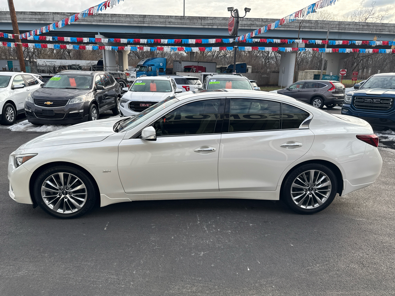 Infiniti Q50 3.0t LUXE AWD 2018
