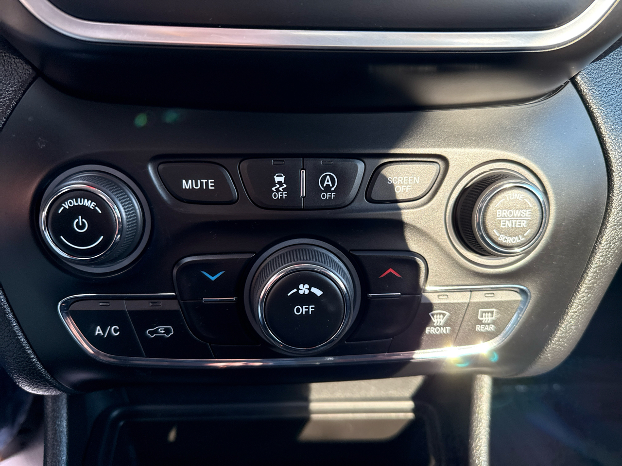 Jeep Cherokee Latitude 4x4 2019