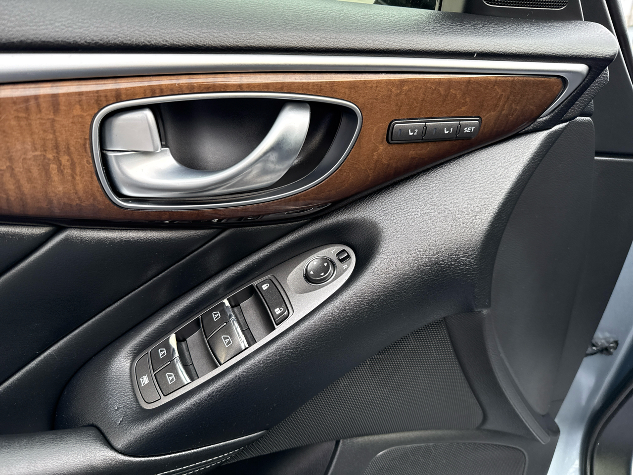 Infiniti Q50 4dr Sdn Premium AWD 2014