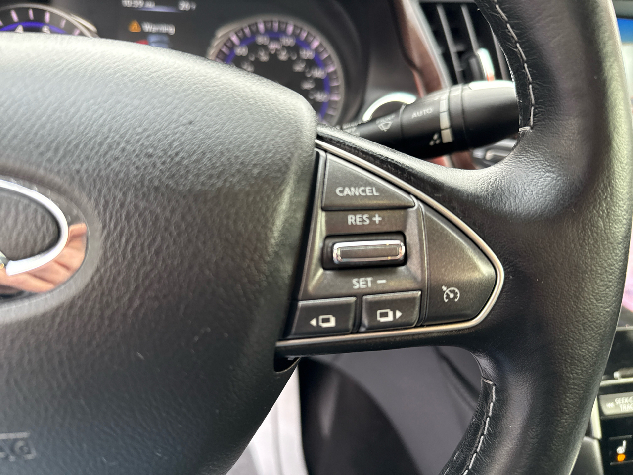 Infiniti Q50 4dr Sdn Premium AWD 2014