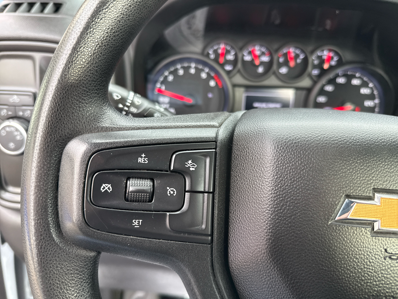 Chevrolet Silverado 1500 2WD Reg Cab 140" Work Truck 2023