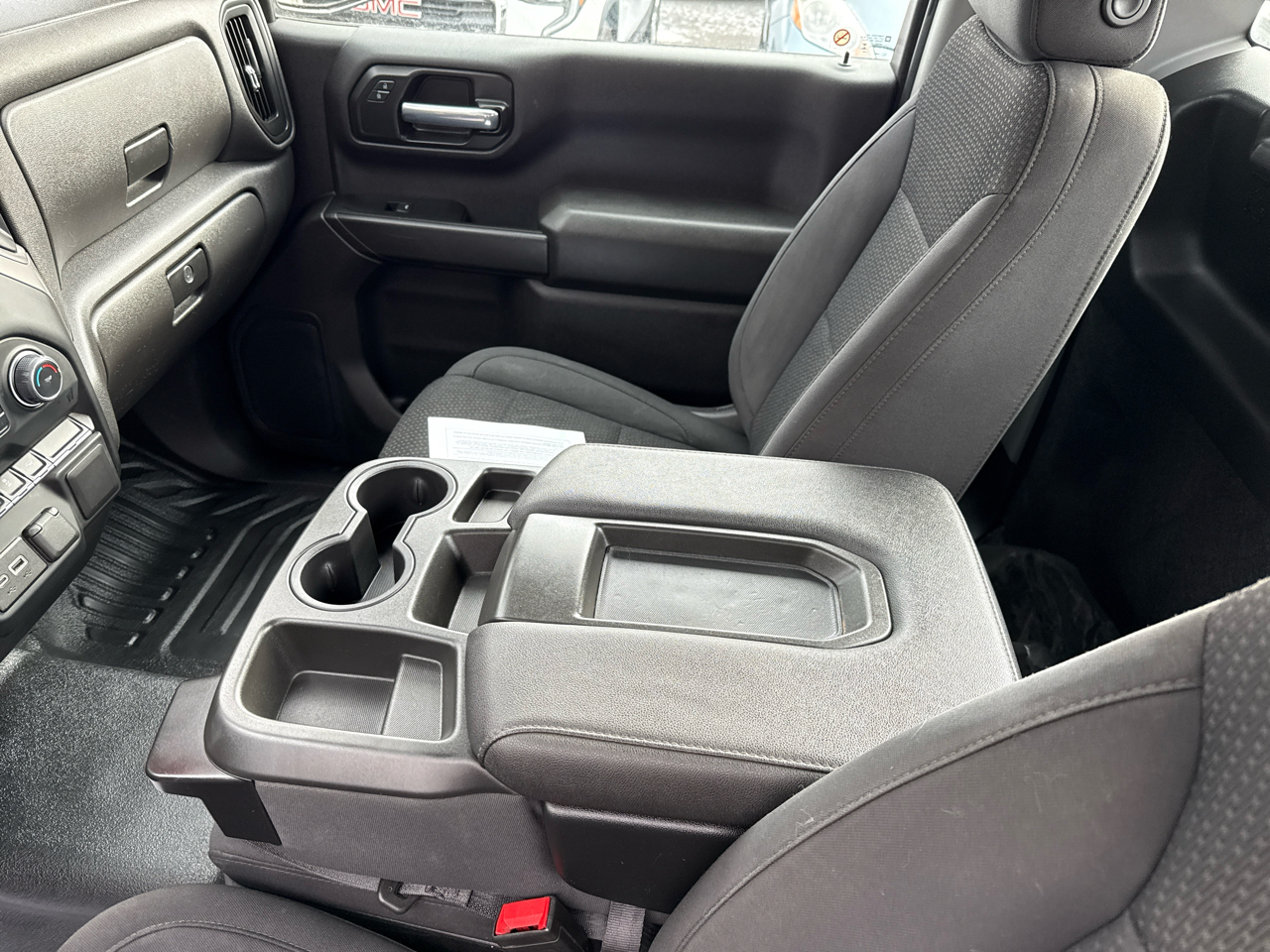 Chevrolet Silverado 1500 2WD Reg Cab 140" Work Truck 2023