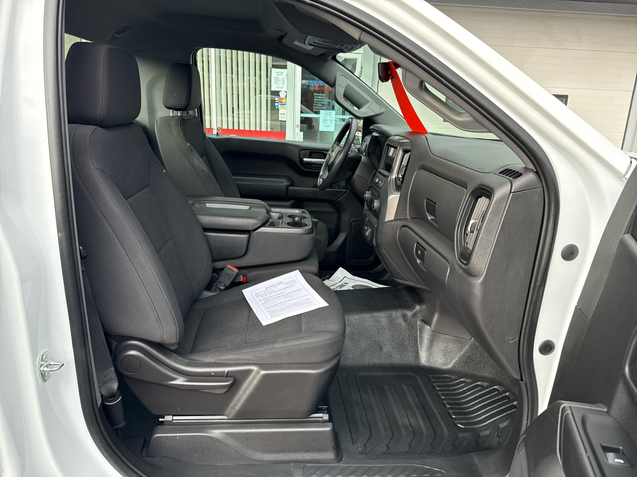 Chevrolet Silverado 1500 2WD Reg Cab 140" Work Truck 2023