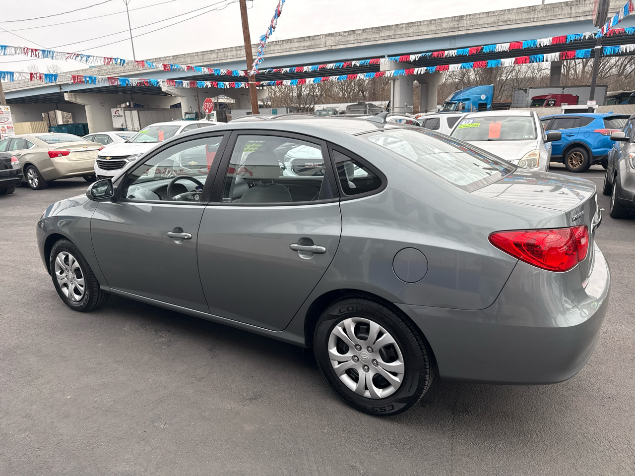 Hyundai Elantra 4dr Sdn Auto GLS PZEV 2010