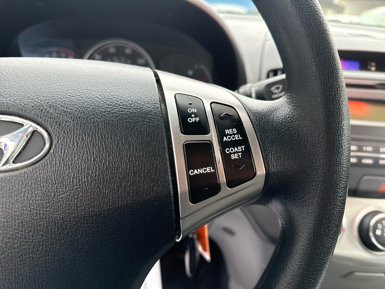 Hyundai Elantra 4dr Sdn Auto GLS PZEV 2010