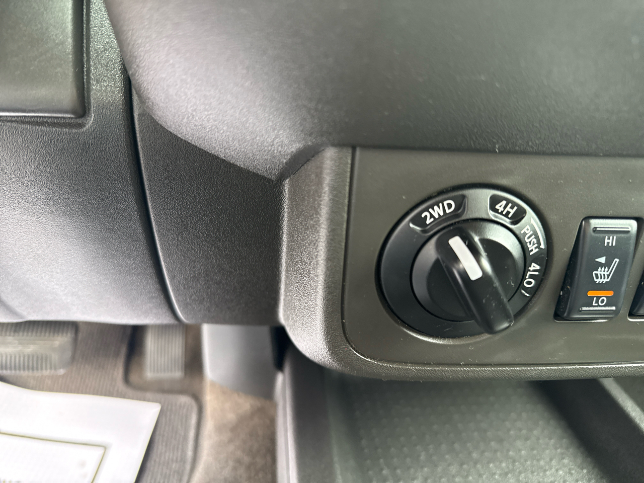 Nissan Frontier 4WD King Cab Auto PRO-4X 2015