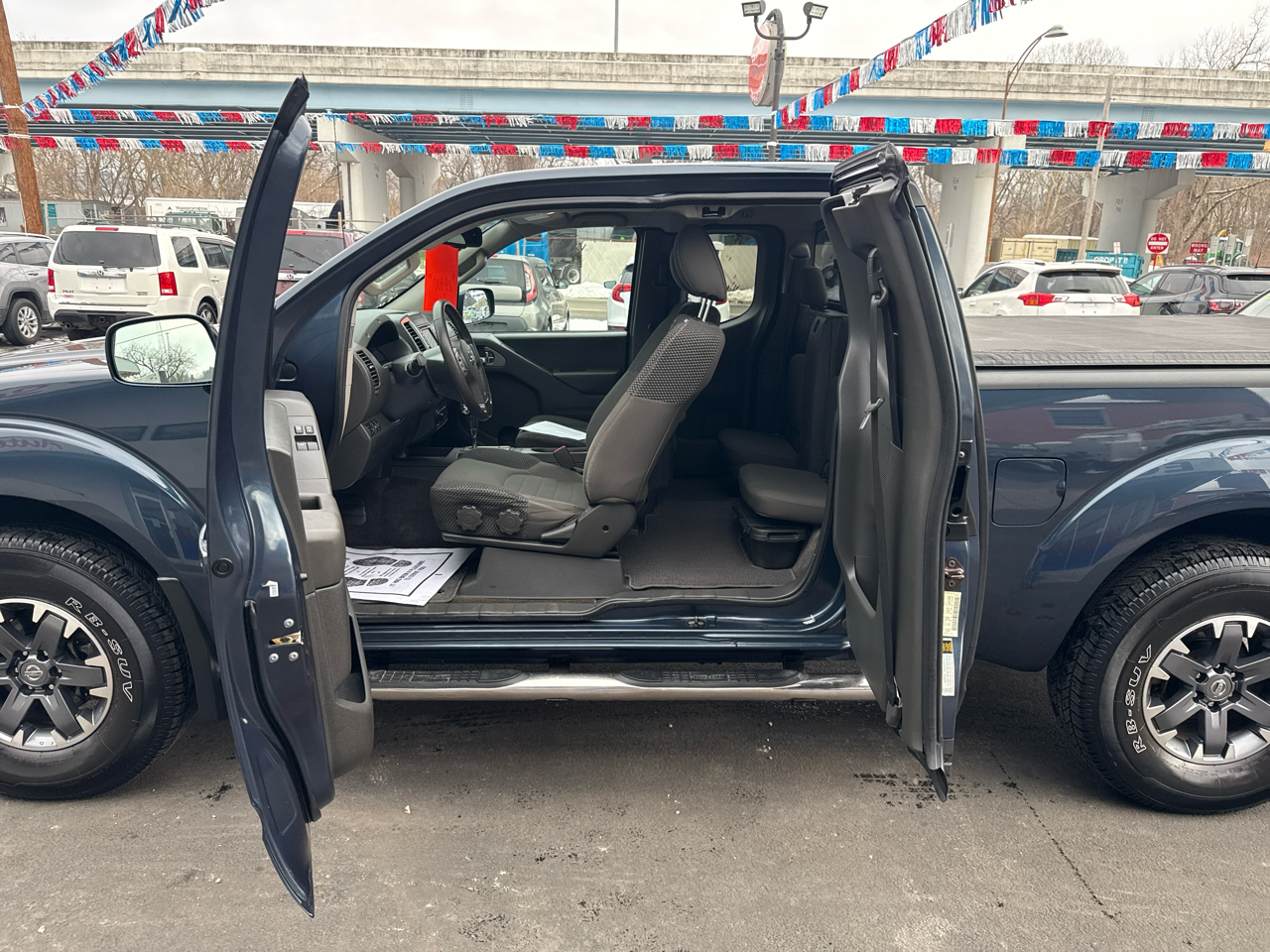 Nissan Frontier 4WD King Cab Auto PRO-4X 2015