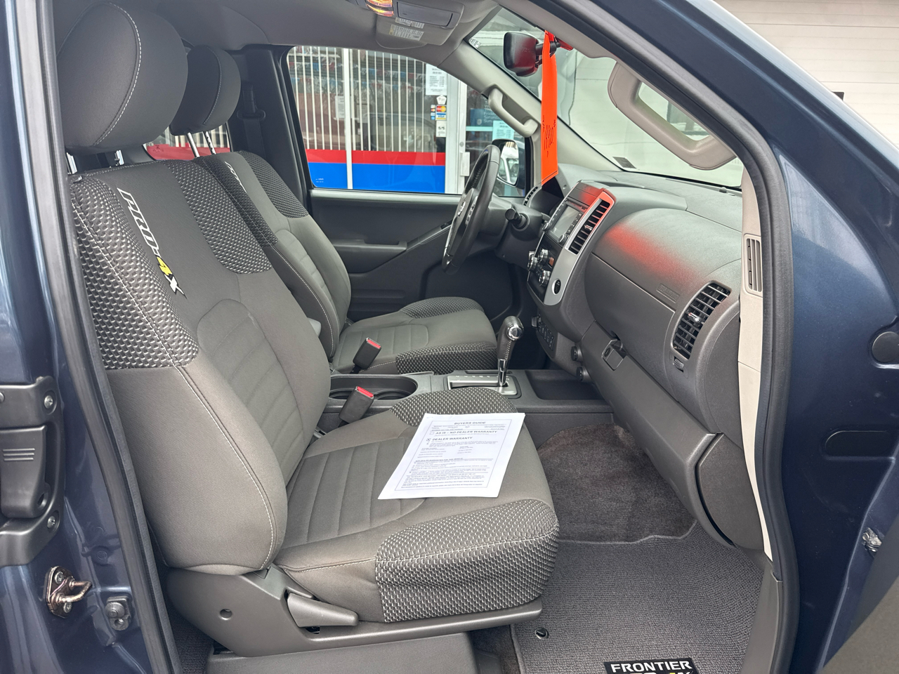 Nissan Frontier 4WD King Cab Auto PRO-4X 2015