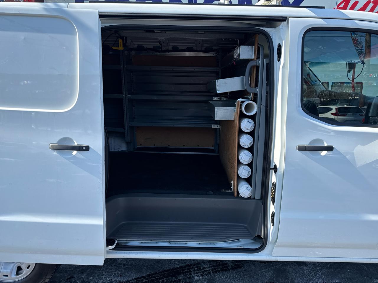 Nissan NV Standard Roof 2500 V6 SV 2016