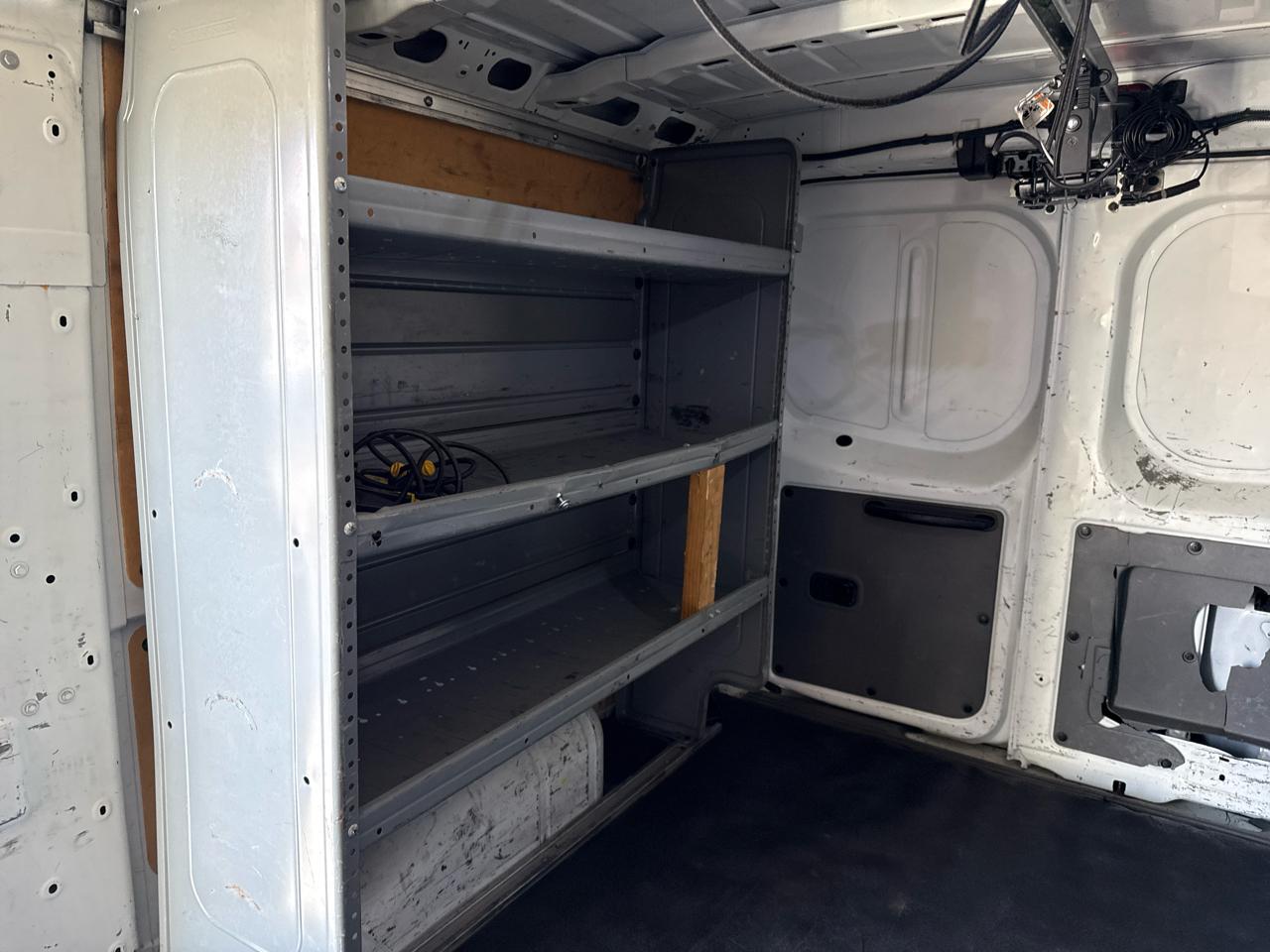 Nissan NV Standard Roof 2500 V6 SV 2016