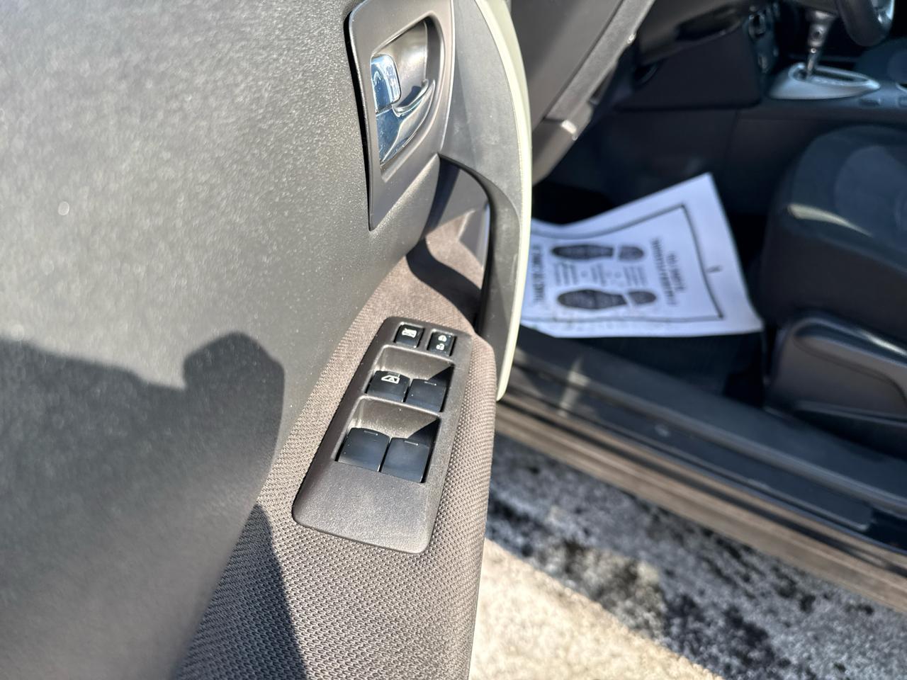 Nissan Rogue AWD 4dr S 2012