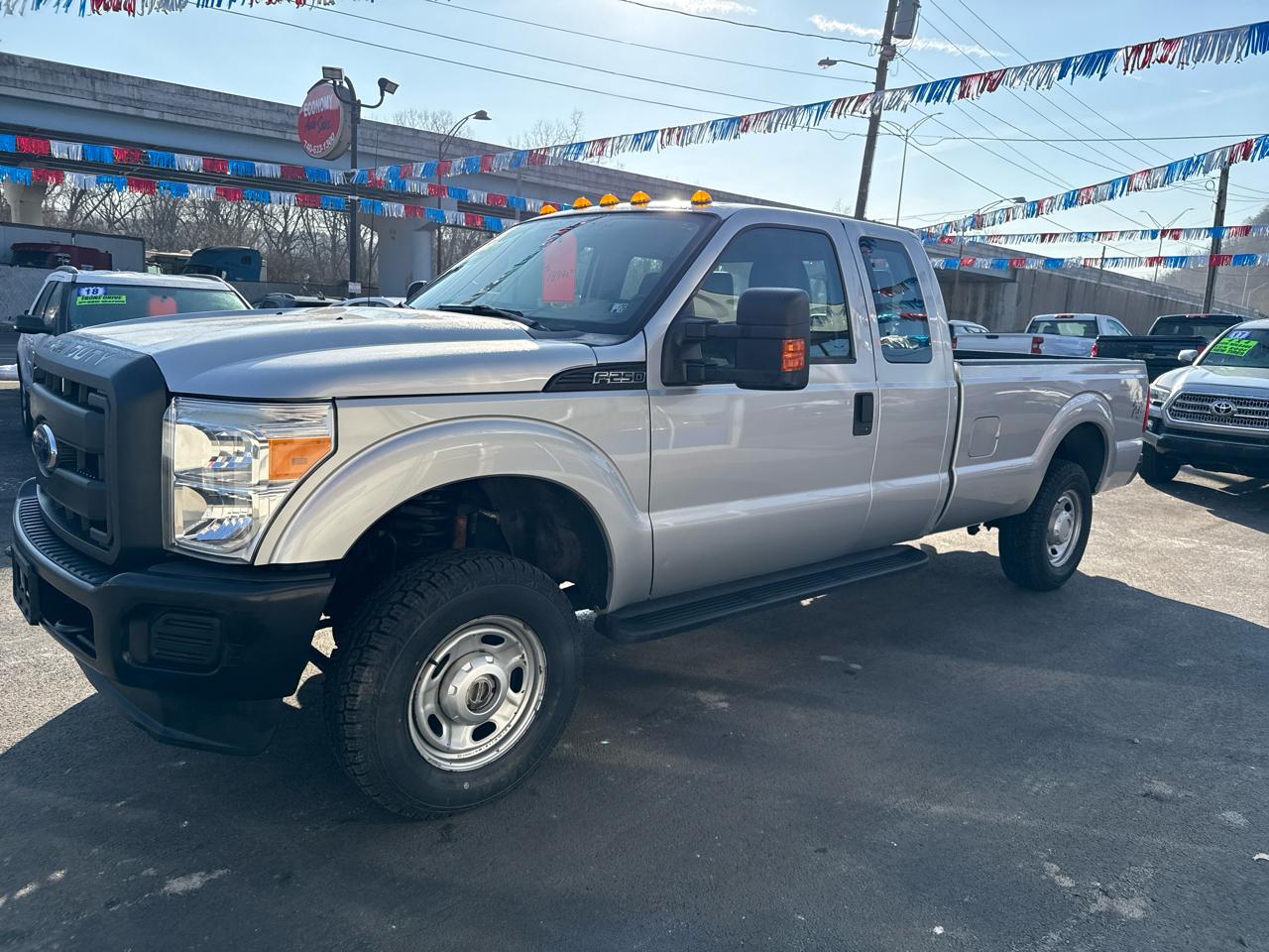 Ford Super Duty F-250 SRW XL 4WD SuperCab 8' Box 2012