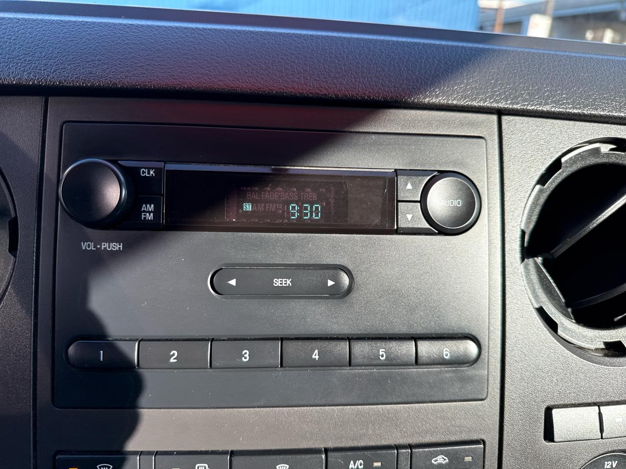 Ford Super Duty F-250 SRW XL 4WD SuperCab 8' Box 2012