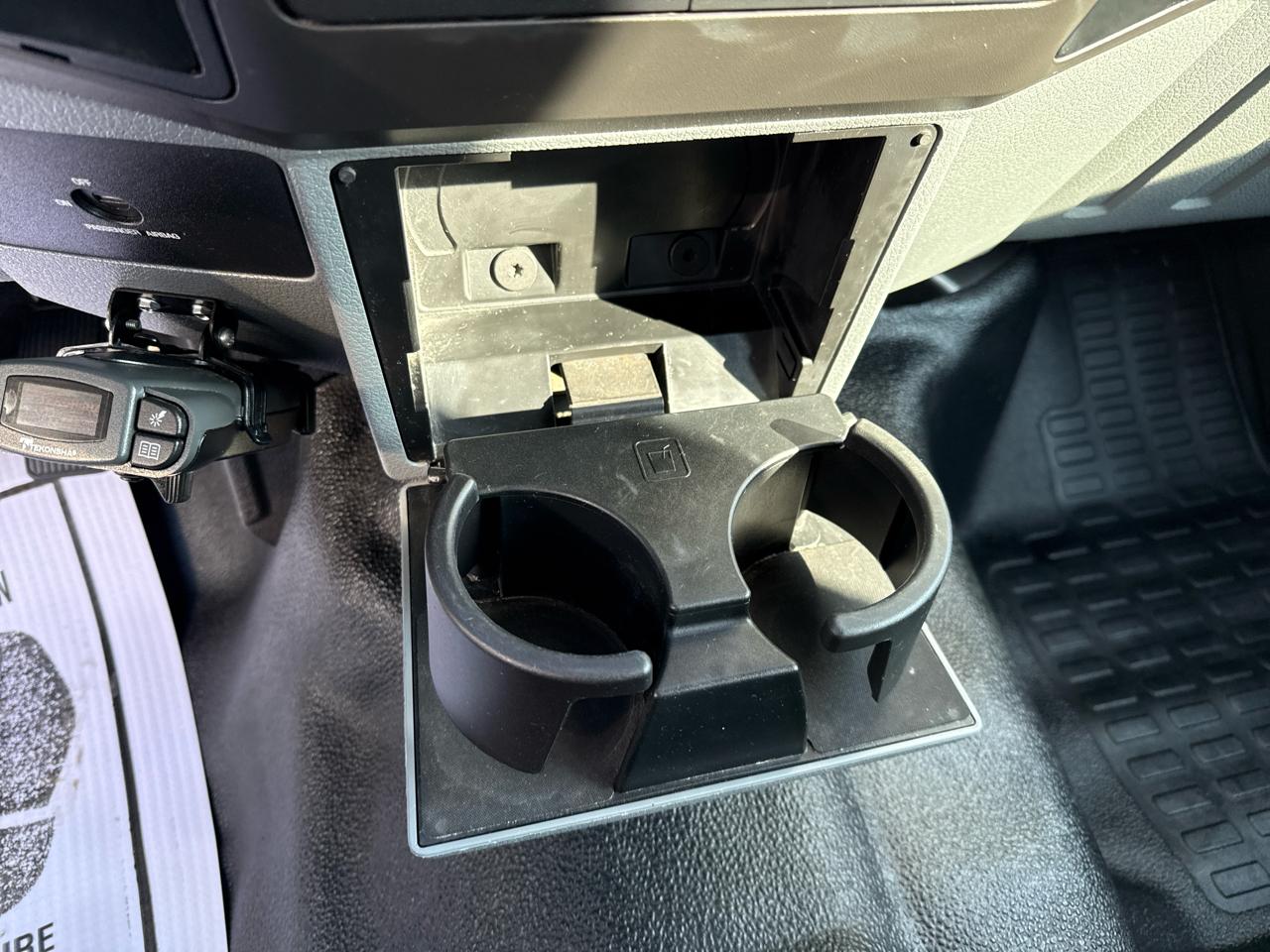 Ford Super Duty F-250 SRW XL 4WD SuperCab 8' Box 2012