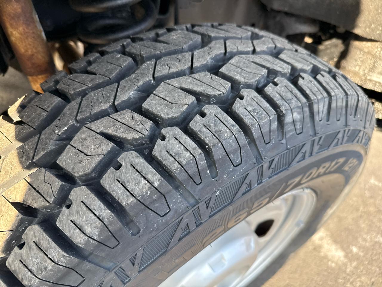 Ford Super Duty F-250 SRW XL 4WD SuperCab 8' Box 2012